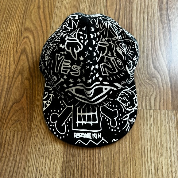 Other - BLACK WHITE Graffiti ARTIST Freehand Design Yes No Hate Love SNAPBACK HAT CAP
